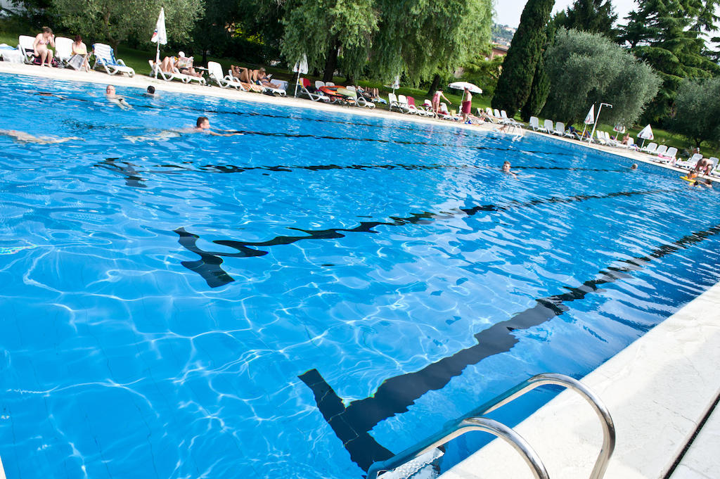 Hotel Palme & Suite Garda  Zewnętrze zdjęcie