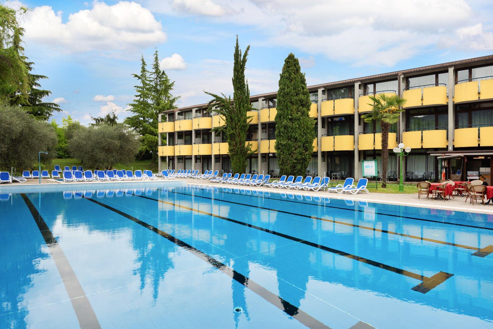 Hotel Palme & Suite Garda  Zewnętrze zdjęcie